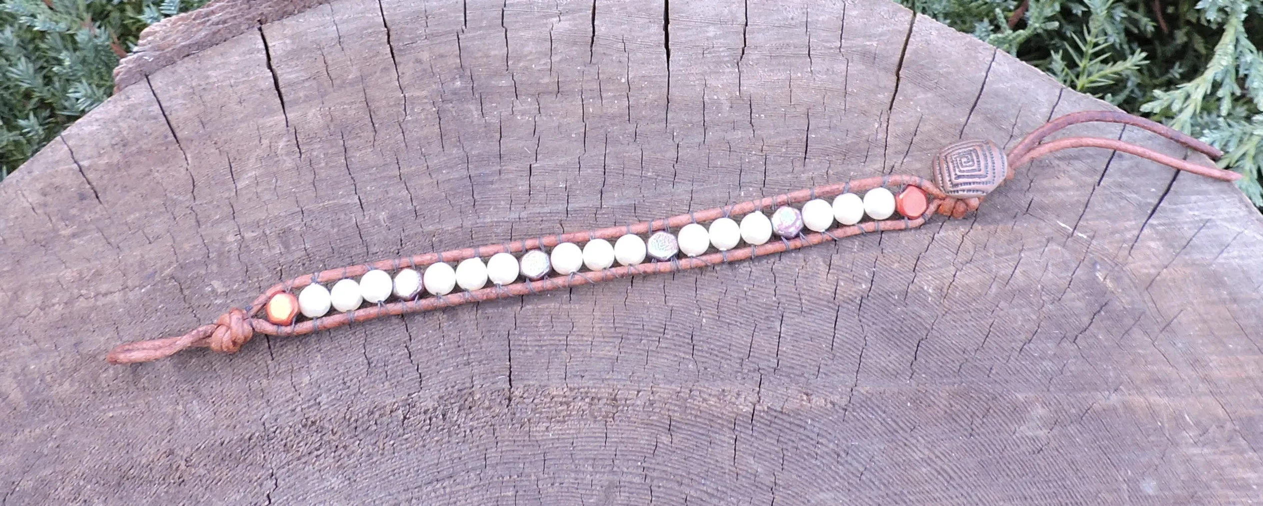 Bracelet Boho Style of Brown Leather with Beads and Swarovski Pearls