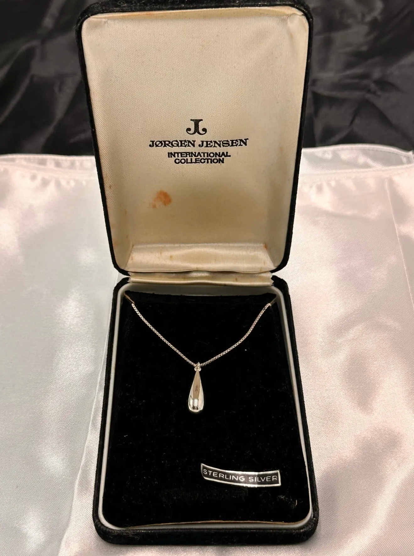 Exquisite Jorgen Jensen International Collection Sterling Silver Pendant