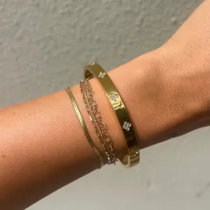 Flora Bangle Bracelet: Gold