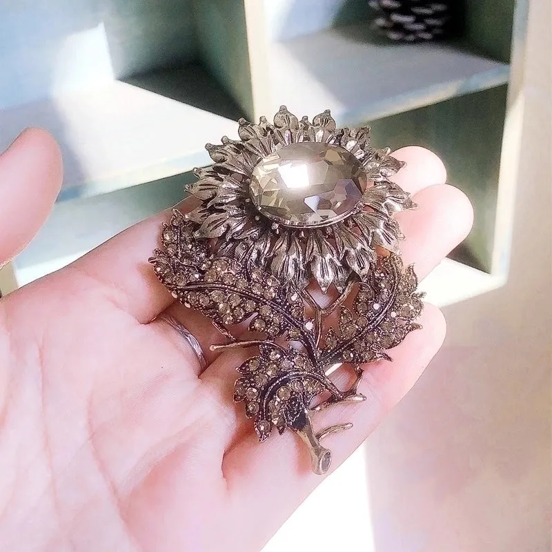 Glam Retro Shiny Pin Sunflower Alloy Plating Inlay Artificial Crystal Rhinestones Unisex Brooches